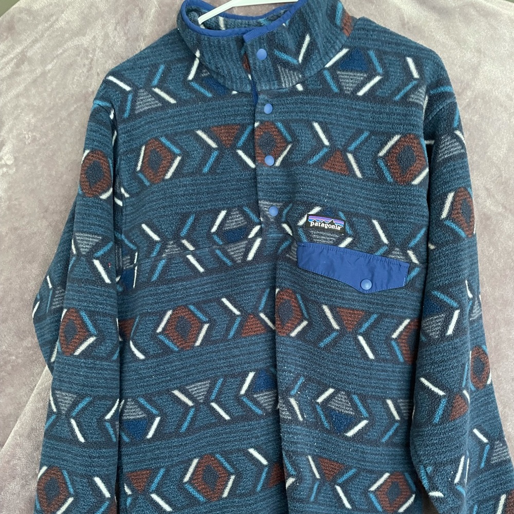 Patagonia quarter patterned zip up